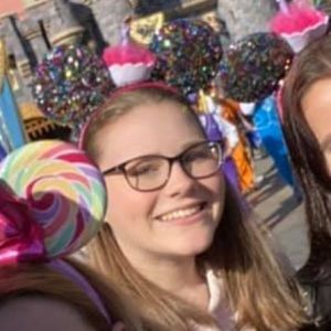 Meet your Posher, Kayla